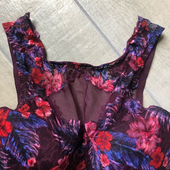 NWOT! VS PINK High neck mesh keyhole push up bra. Size Medium DD - Picture 5 of 8